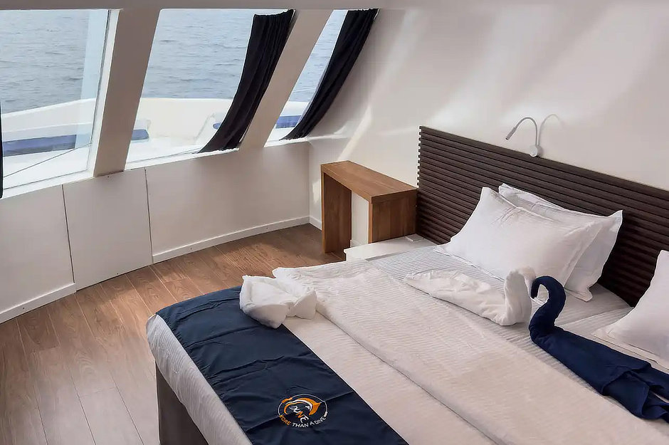 Black Manta Upper Deck Cabin