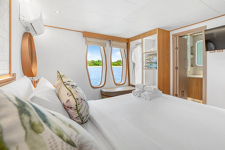 Solitude Gaia Palau Main Deck Ocean View with king bed