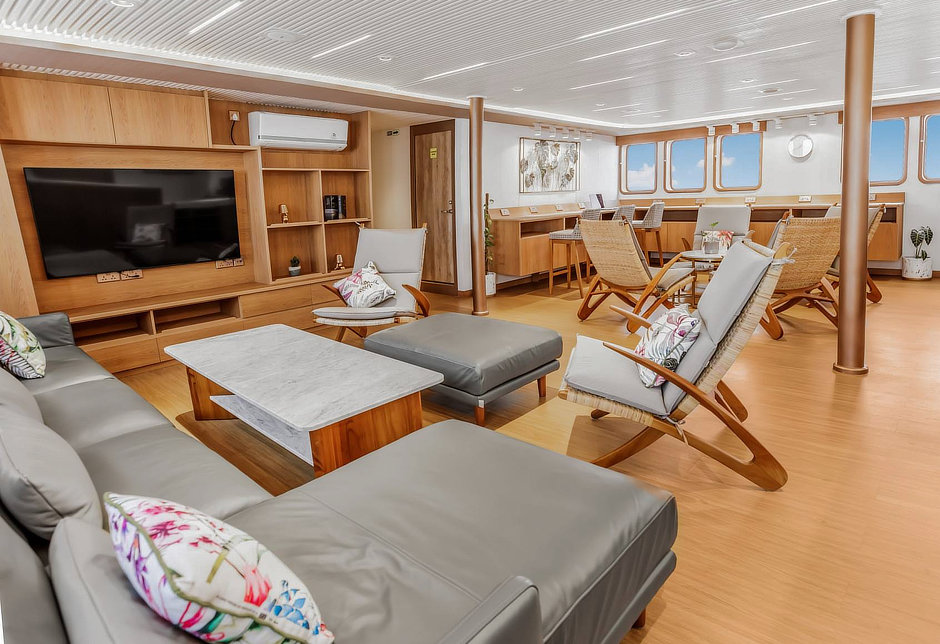 Solitude Gaia Palau Main Deck Lounge